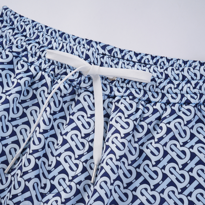 Luxuriöse Burberry Designer Baumwollshorts für Herren – Stilvoll, Bequem, Sommerlich