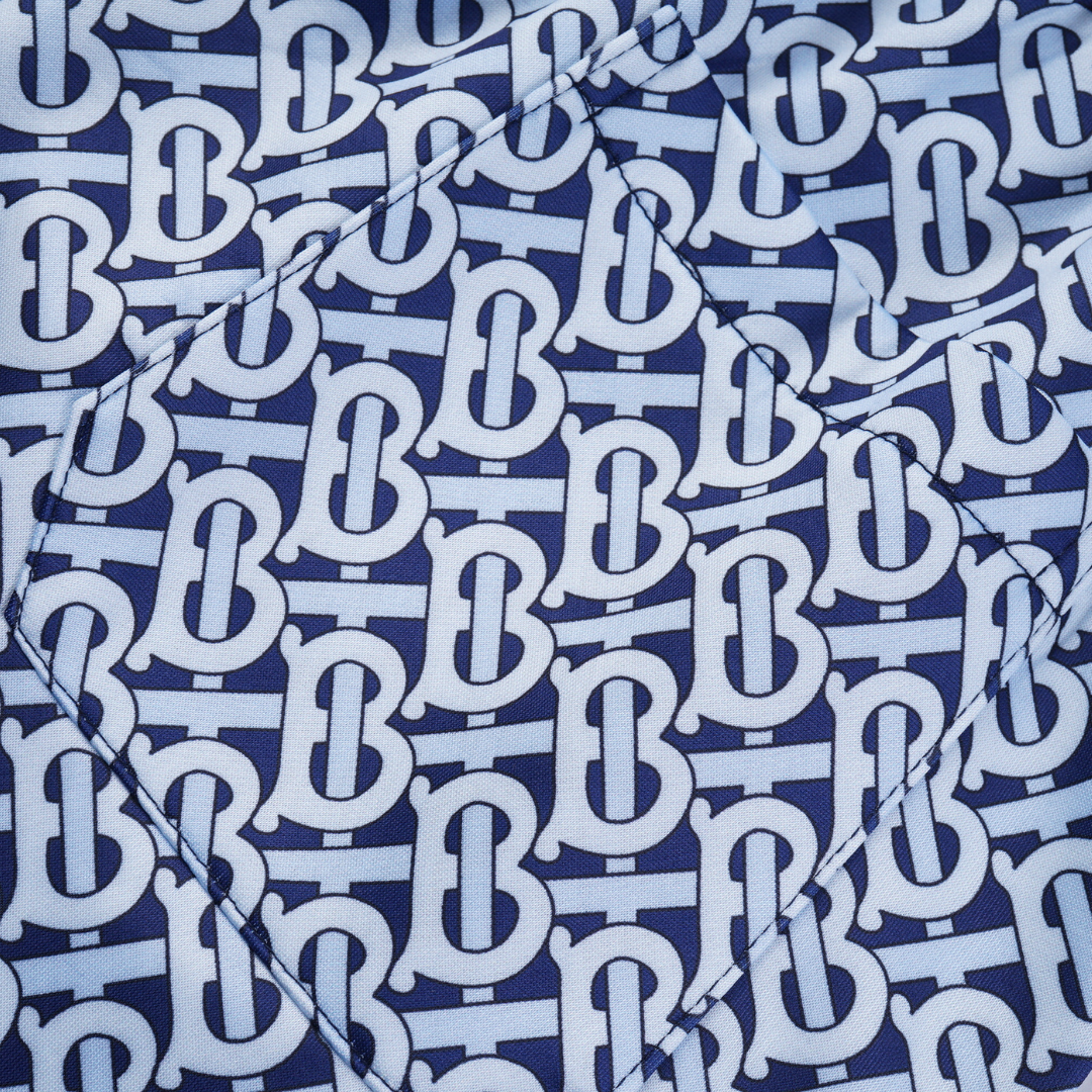 Luxuriöse Burberry Designer Baumwollshorts für Herren – Stilvoll, Bequem, Sommerlich