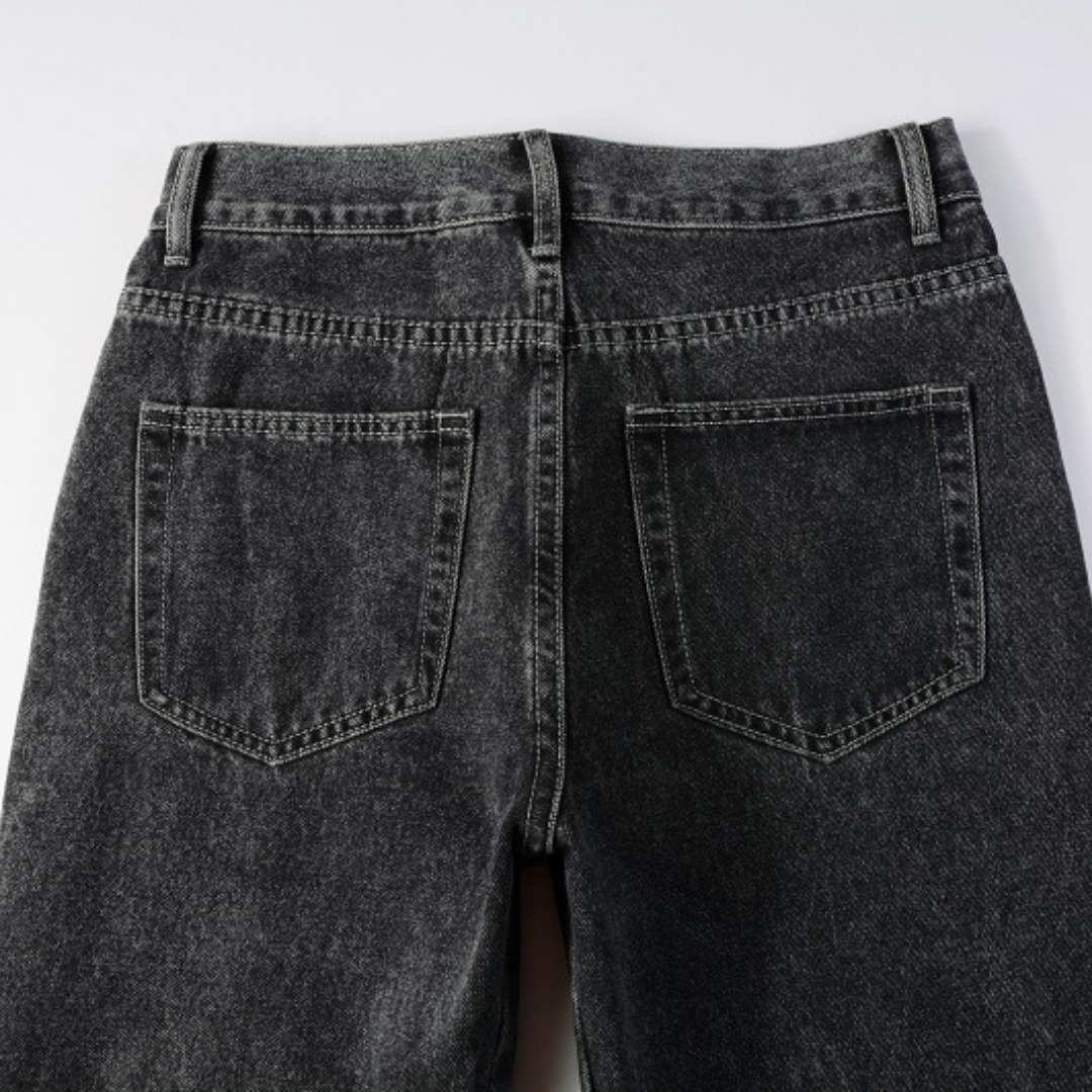 Amiri Ausgestellte Graue Jeans: Luxuriöser Denim für Stilbewusste