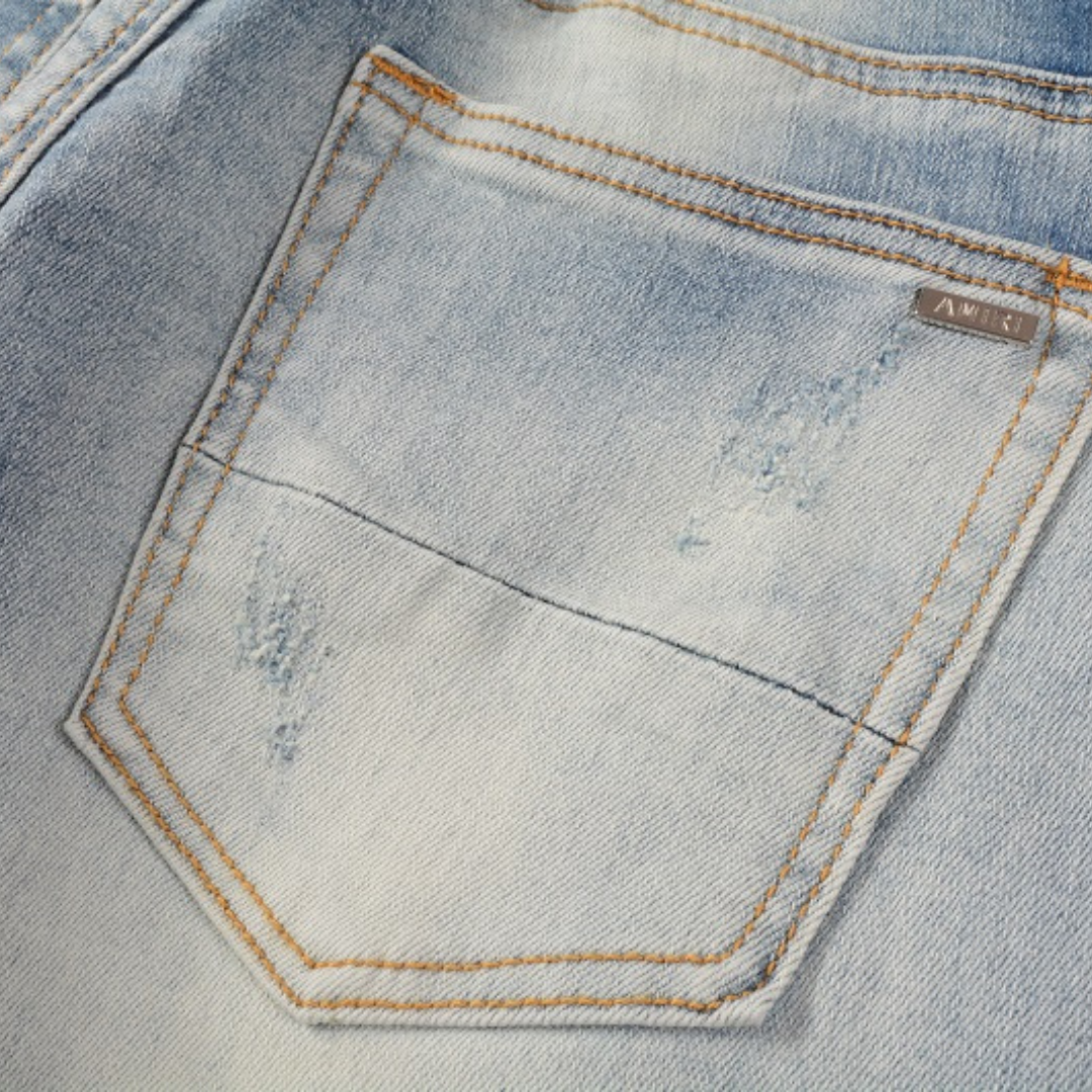 Amiri Blaue Distressed Designer Jeans für Herren – Stylisch, Hochwertig, Modern