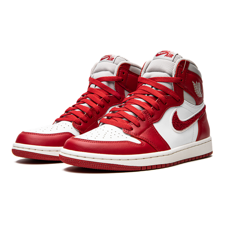 Air Jordan 1 High OG WMNS "Newstalgia" Varsity Damen Premium Sneaker