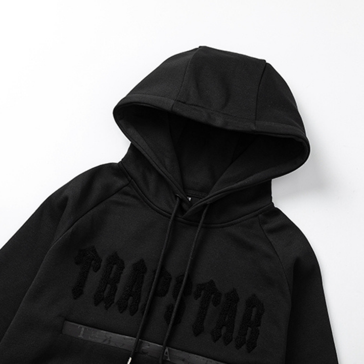 Trapstar Decoded 2.0 Kapuzen-Trainingsanzug Dreifach Schwarz – Stilvoller Streetwear Freizeitanzug