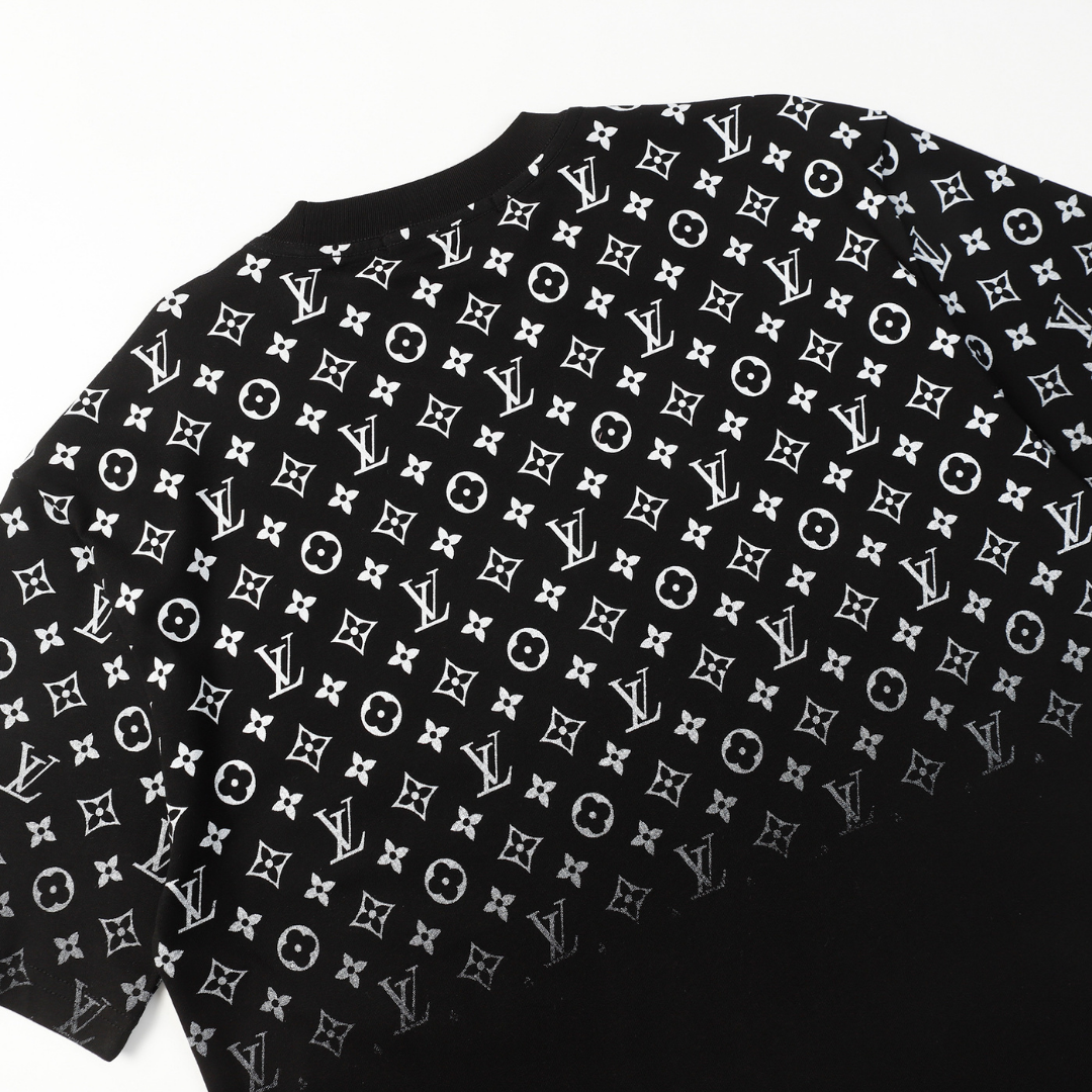 Luxuriöses Louis Vuitton Baumwoll-T-Shirt – Exklusives Design für Stilbewusste