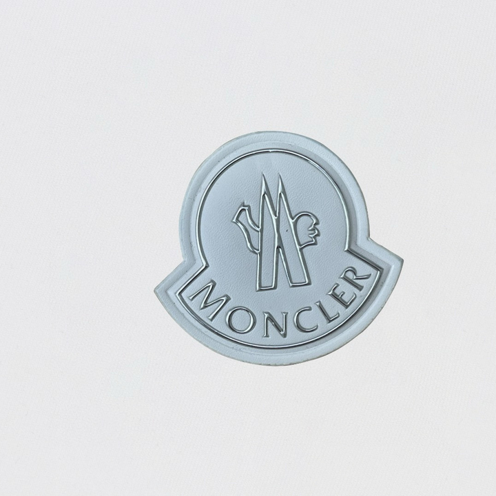 Moncler Luxuriöses Marken-T-Shirt für Herren – Premium Baumwolle, Monogramm Design