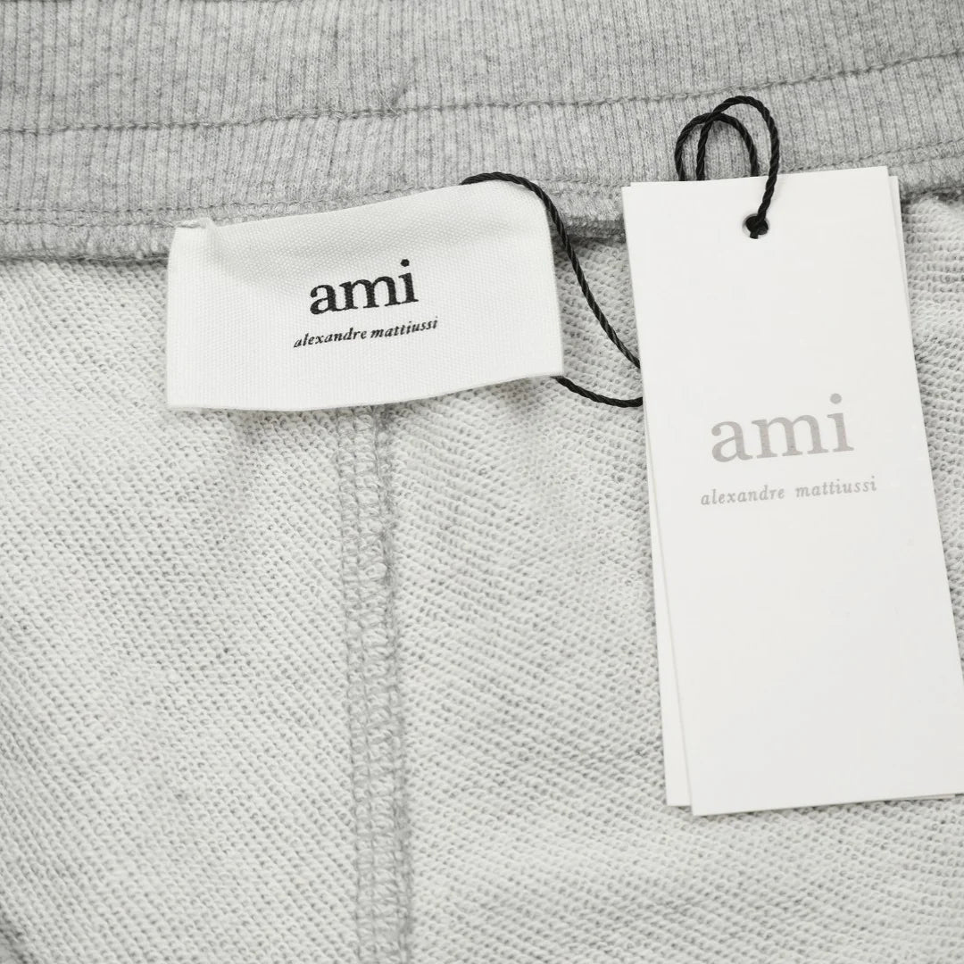 Luxuriöse AMI Paris Ami de Cœur Logo Baumwollshorts – Bequemer Pariser Stil