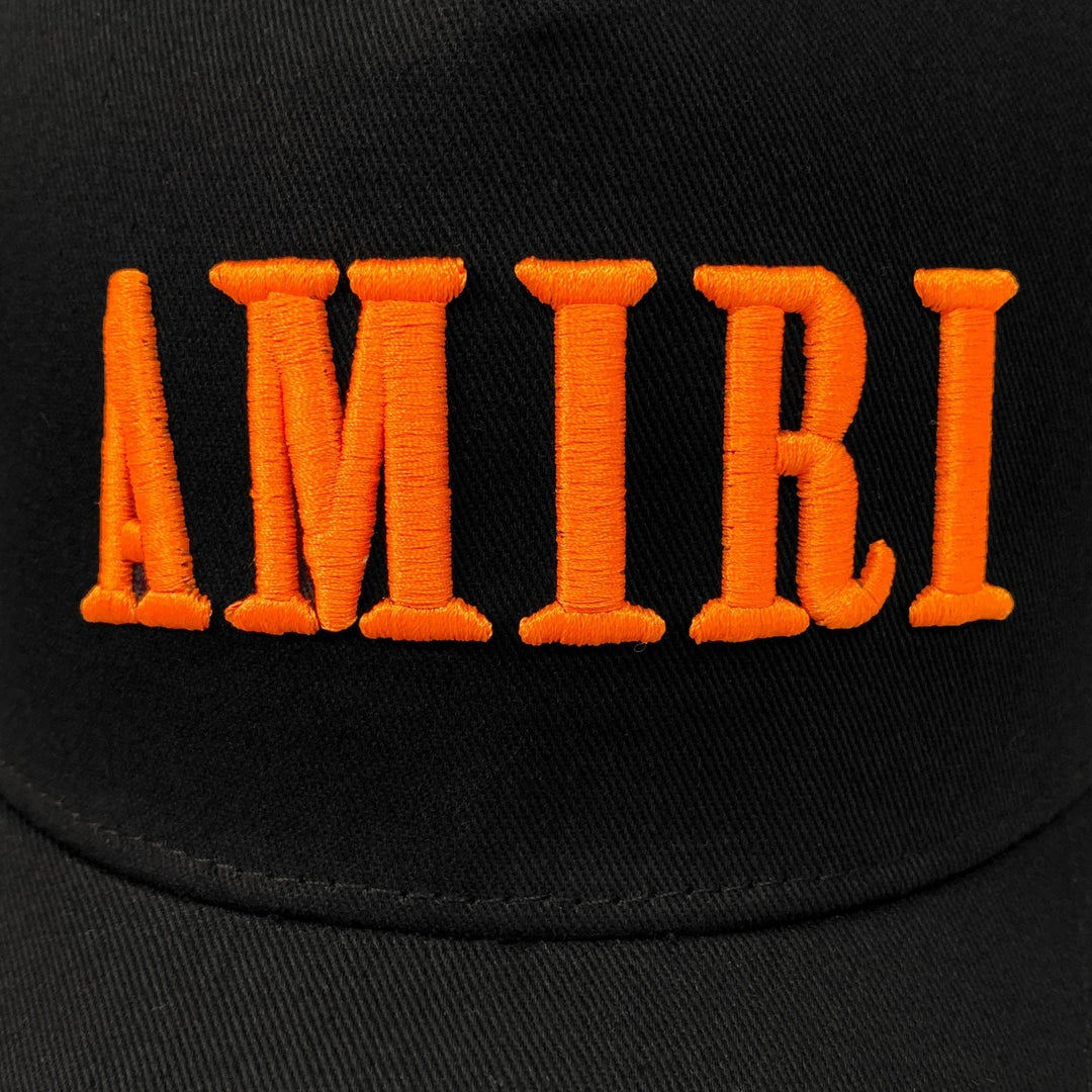 Exklusive Amiri Kappe Schwarz Orange Design Hochwertige Streetwear Kopfbedeckung