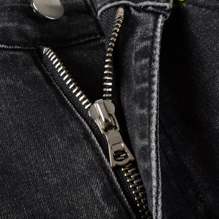 Amiri Bandana Schwarze Designer Jeans: Luxuriöser Rock-and-Roll Streetstyle Denim