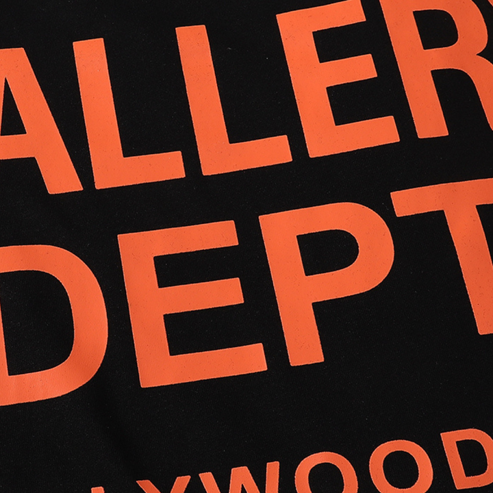 Gallery Dept. Künstlerisches Oversize T-Shirt – Handgemalte Streetwear Statement