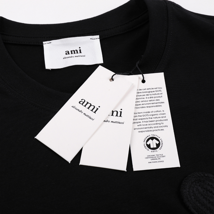 AMI Paris Unisex T-Shirt – Hochwertige Baumwolle, Herz-Logo, Französischer Stil