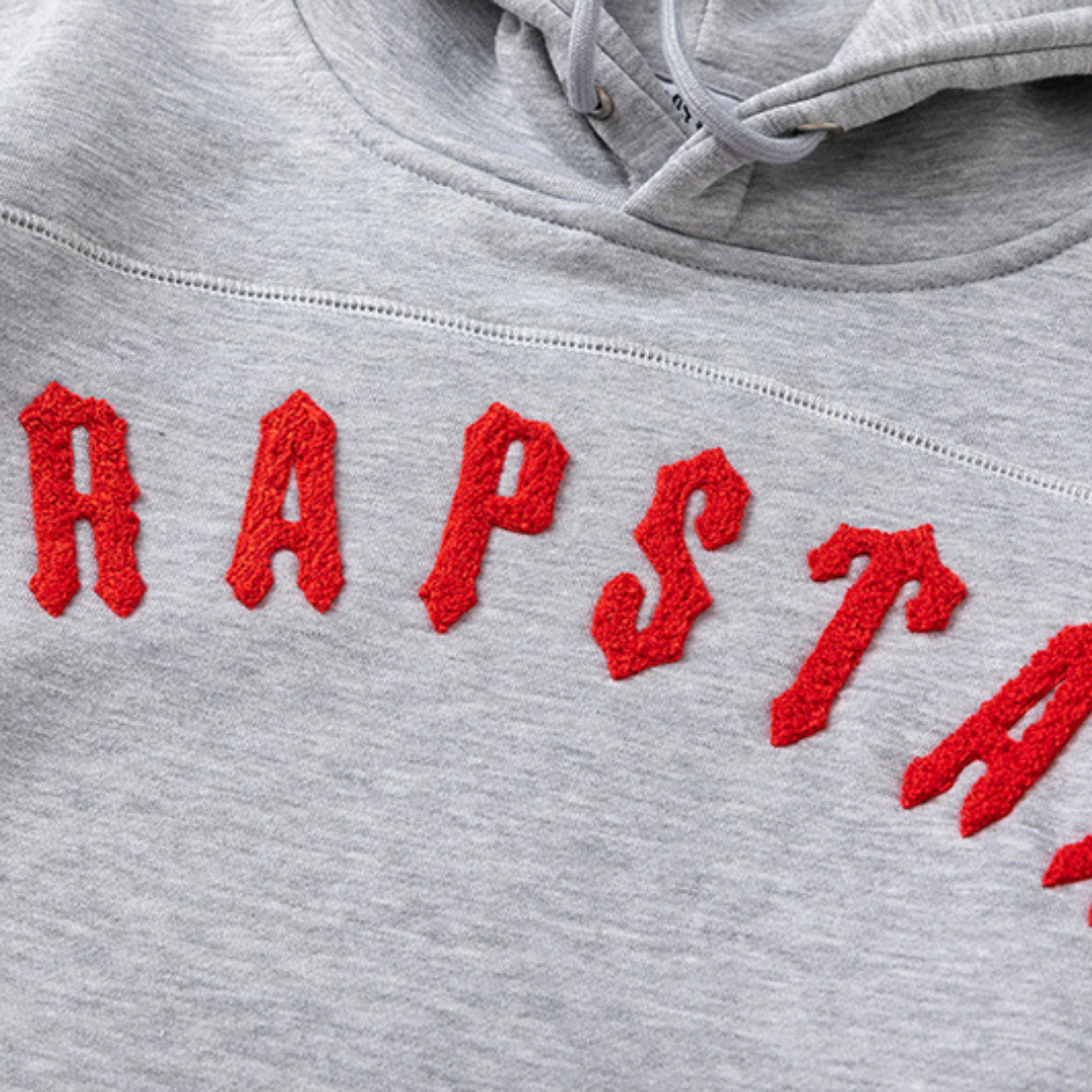 Trapstar Irongate Arch Chenille Rot-Grau Herren Jogginganzug – Stylisch & Bequem