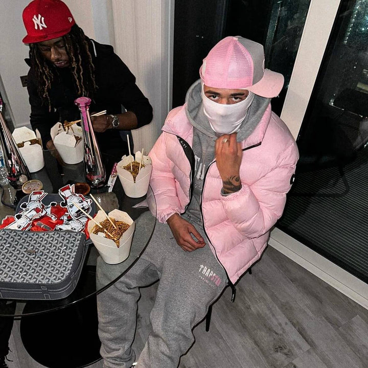 Trapstar Decoded 2.0 Kapuzen-Trainingsanzug Grau-Pink: Stylisch, Bequem, Urban Streetwear
