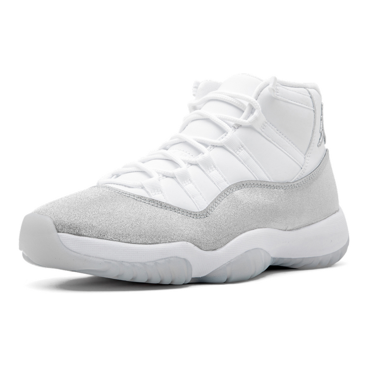 Opulenter Air Jordan 11 Retro WMNS 'Metallic Silver' Damen Sneaker: Glänzendes Design