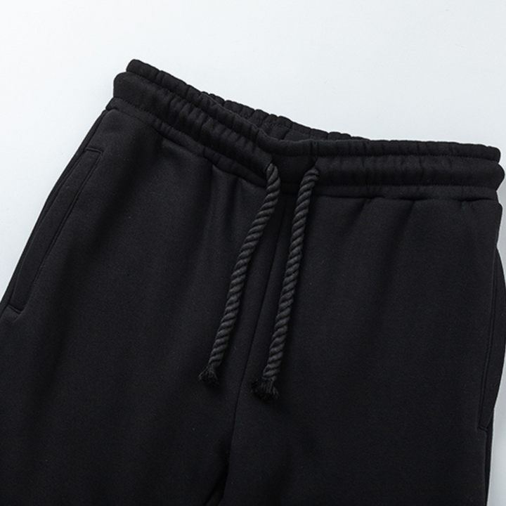 Syna World Schwarzer Roter Trainingsanzug – Stilvoll, Bequem, London Streetwear-Design