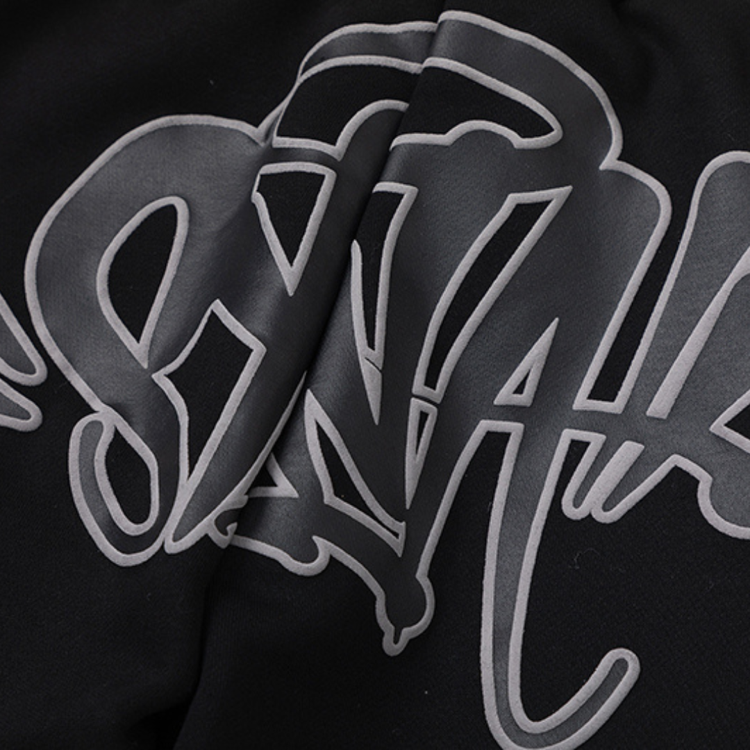 Syna World Logo Schwarz Trainingsanzug: Lässiger Urban Streetwear Komfort Set