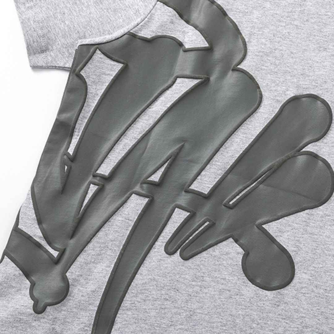 Syna World Grauer Logo Trainingsanzug Set: Ultimativer Streetwear Komfort & Stil