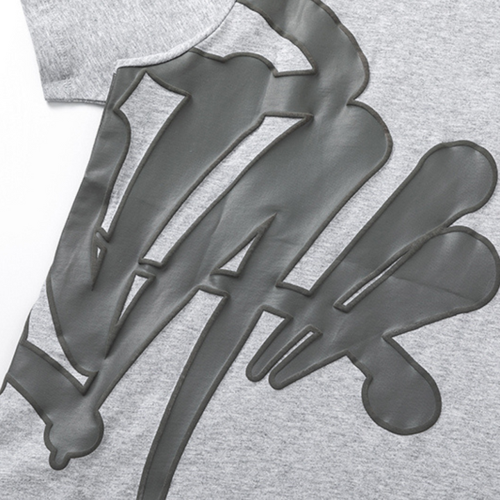 Syna World Grauer Logo Trainingsanzug Set: Ultimativer Streetwear Komfort & Stil