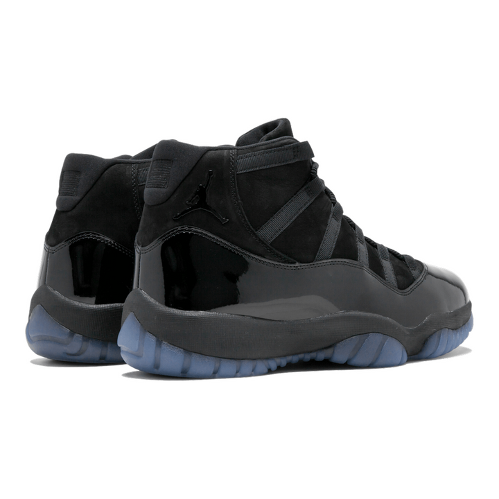 Air Jordan 11 Retro "Cap & Gown" Luxuriöse Schwarze Sneaker für Abschluss & Feiern