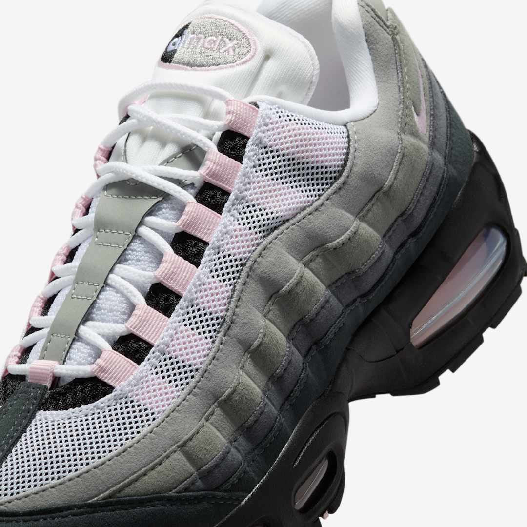 Nike Air Max 95: Stilvolle Sneaker mit Max Air Dämpfung und Wildleder-Overlays