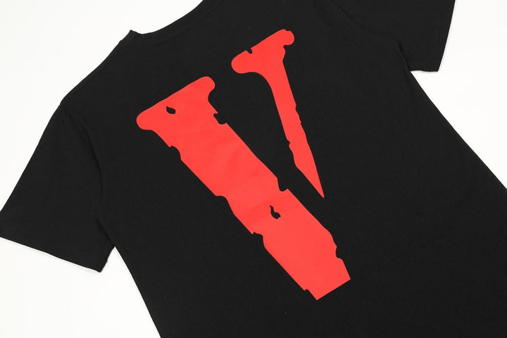 V-LONE Good Intentions Statement T-Shirt | Authentischer Urban Streetwear Look