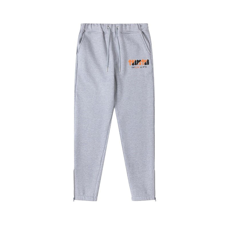 Trapstar Decoded Grau Orange Chenille Trainingsanzug – Ultimativer Streetwear Komfort Set