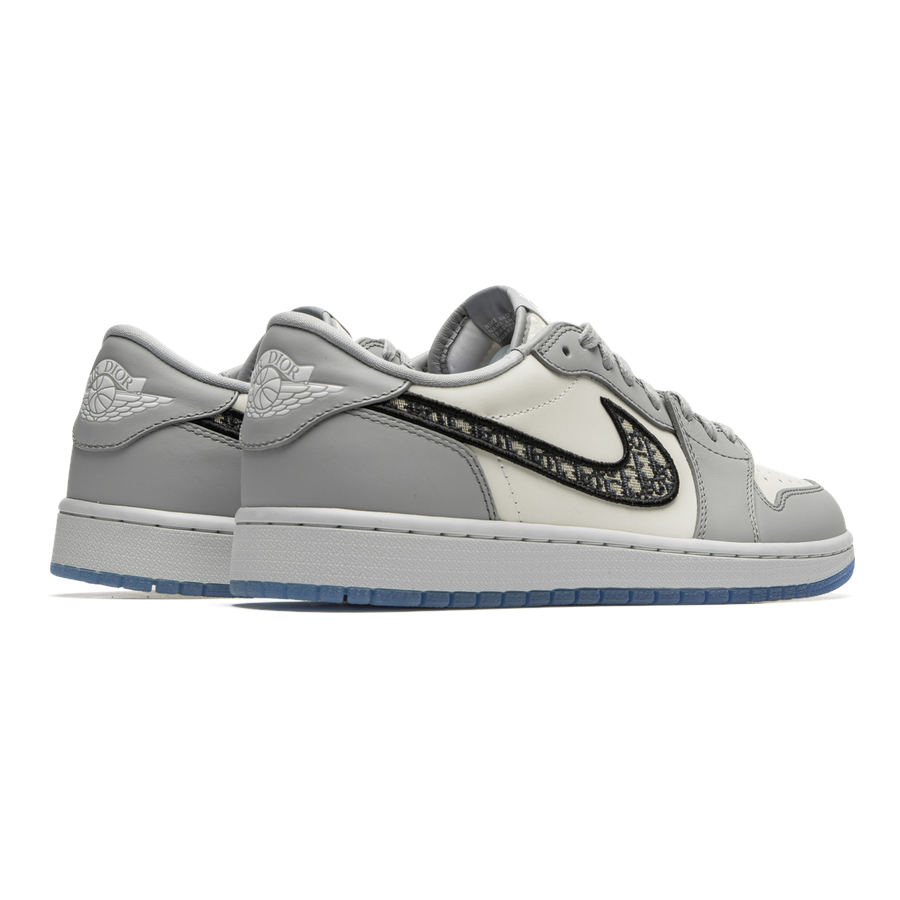 Exklusiver Air Jordan 1 Low Dior Sneaker: Luxuriöses Design, Premium Leder, Sammlerstück