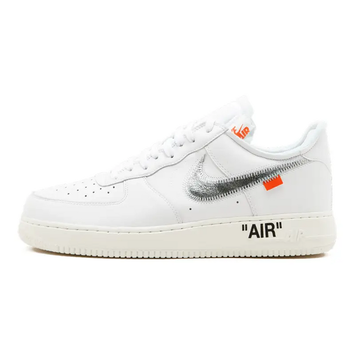 Exklusiver Nike Air Force 1 07 'Off-White ComplexCon' Sammler-Sneaker mit Silber-Swoosh