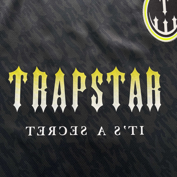 Trapstar Gradient Schwarzes Streetwear T-Shirt - Urbanes Mode-Oberteil für Herren