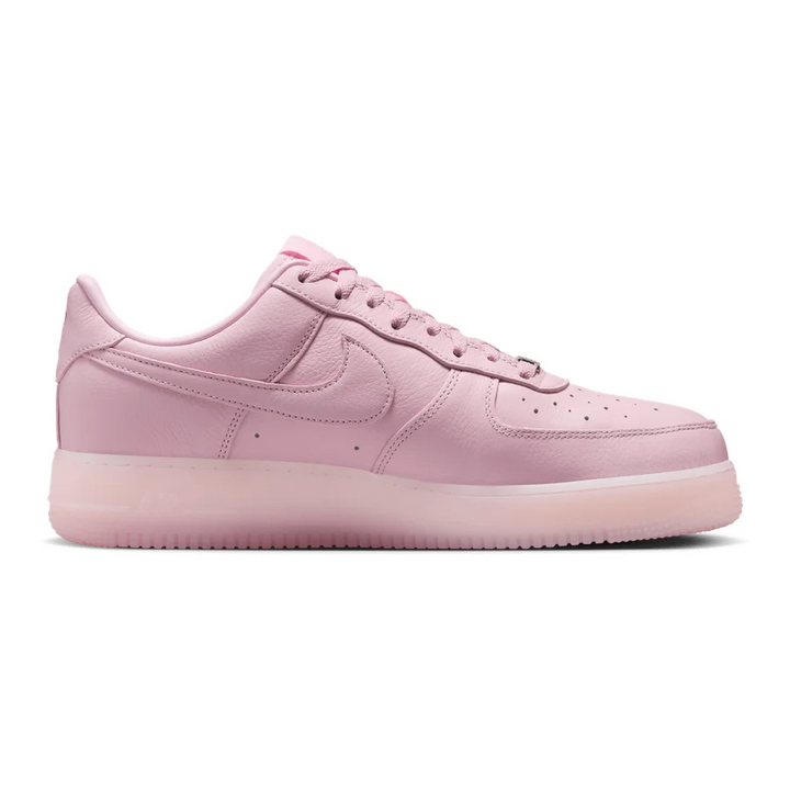 Nike Air Force 1 Low Drake NOCTA Pink Foam Leder-Sneaker – Liebevolle Herz-Details