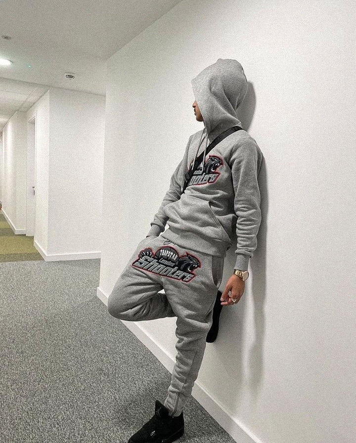 Exklusiver Trapstar London Shooters Grau Roter Trainingsanzug – Komfortabler Streetwear-Look
