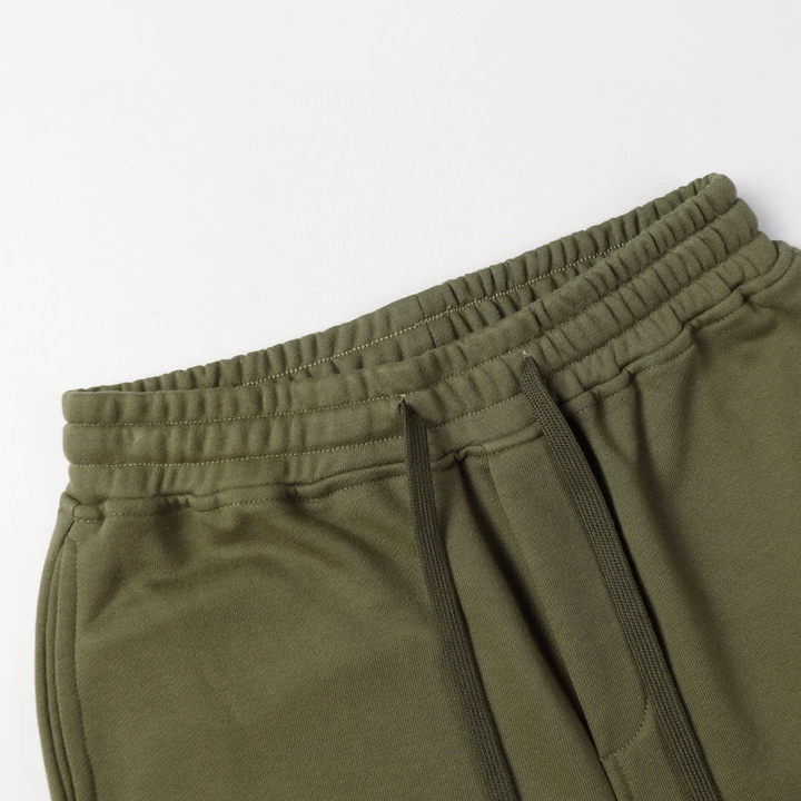 Stone Island Monochromatische Shorts: Stylische Herren-Kurzhose für Sommer & Freizeit