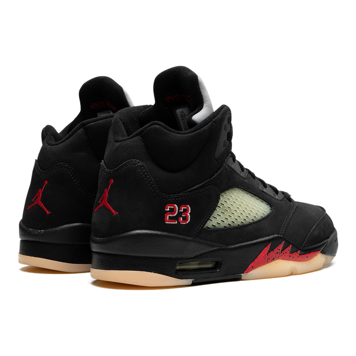 Wasserdichte Air Jordan 5 WMNS Gore-Tex Sneaker: Stilvoller Komfort für Damen