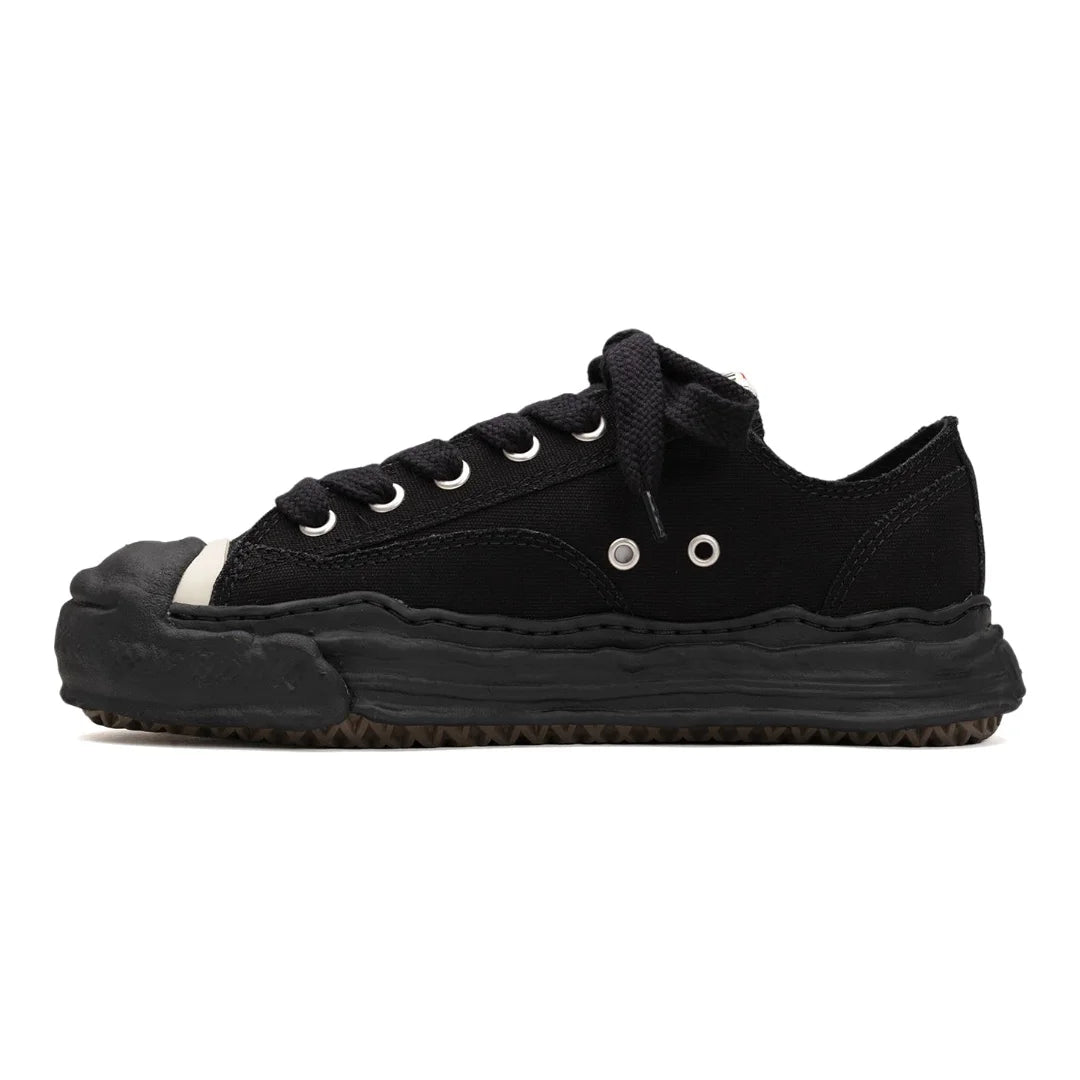 Maison MIHARA YASUHIRO 'HANK' OG Sohle Canvas Low-Top Sneaker Schwarz Unisex