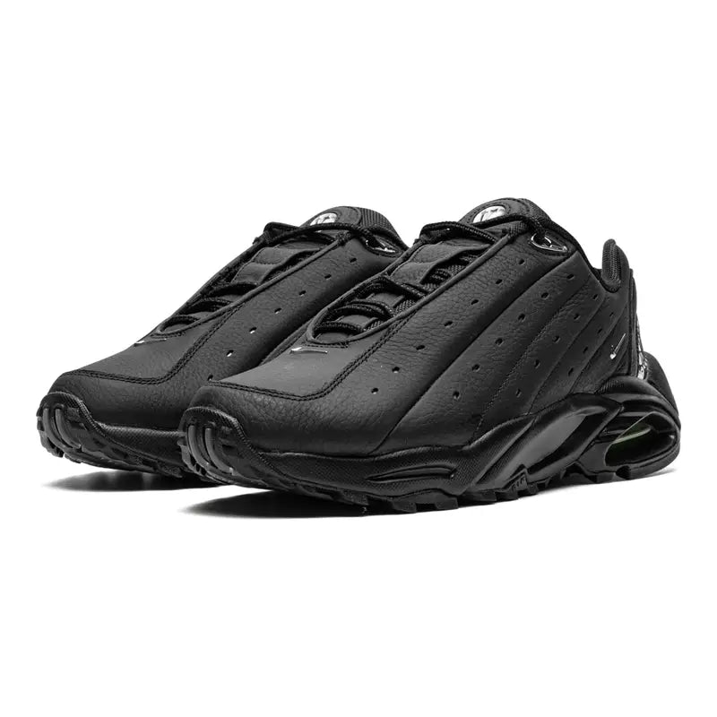 Nike Hot Step Air Terra NOCTA 'Drake Triple Black' Herren Lifestyle Sneaker