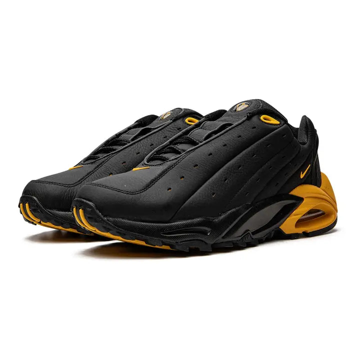 Nike x NOCTA Hot Step Air Terra Sneaker Schwarz Gold Herren Trail-Schuh