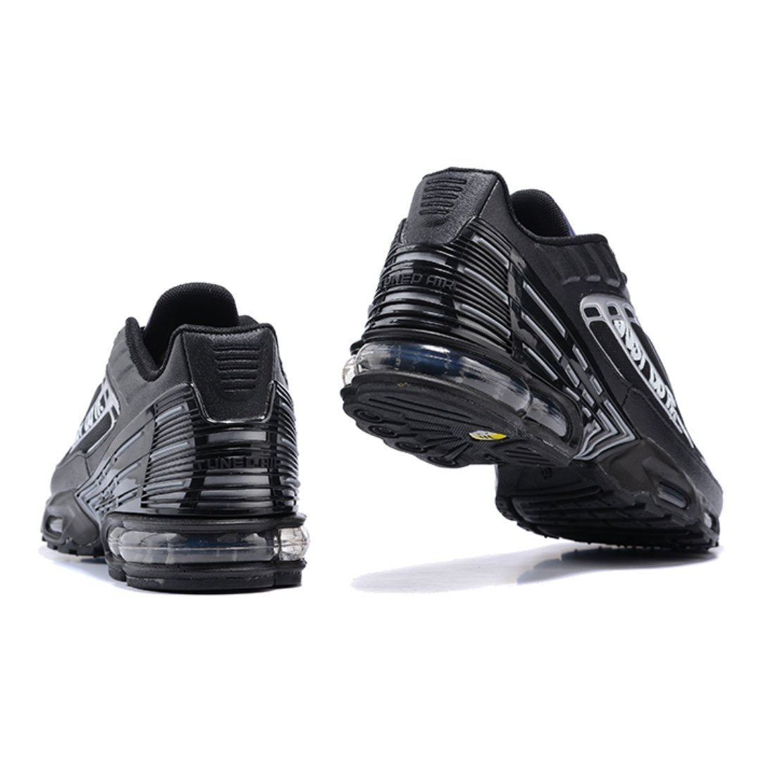 Nike TN Plus 3 Herren Laufschuhe: Federnde Max Air Dämpfung, Futuristische Linien