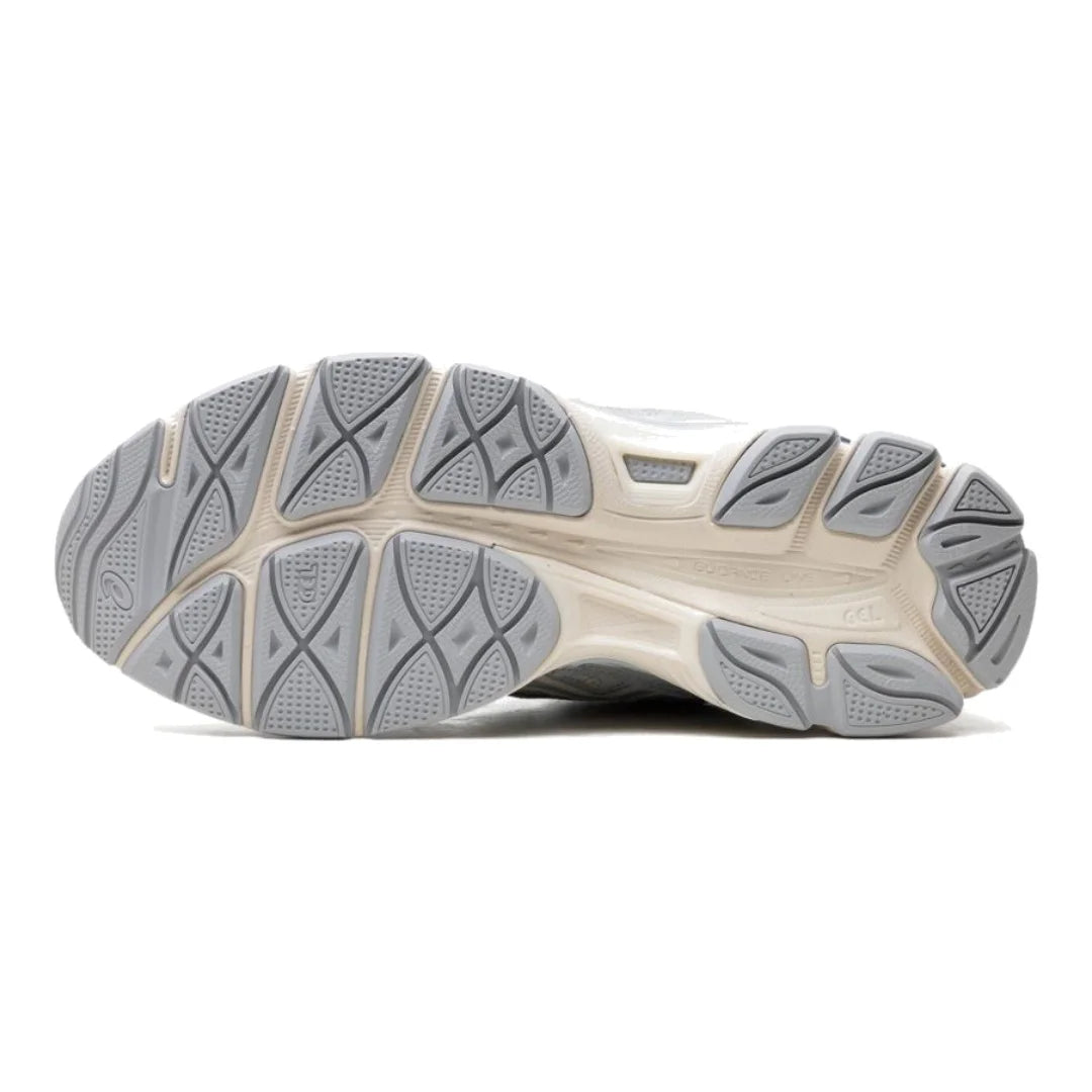 ASICS Gel NYC Vory/Mid Grey: Komfort-Sneaker mit Stil & Dämpfung