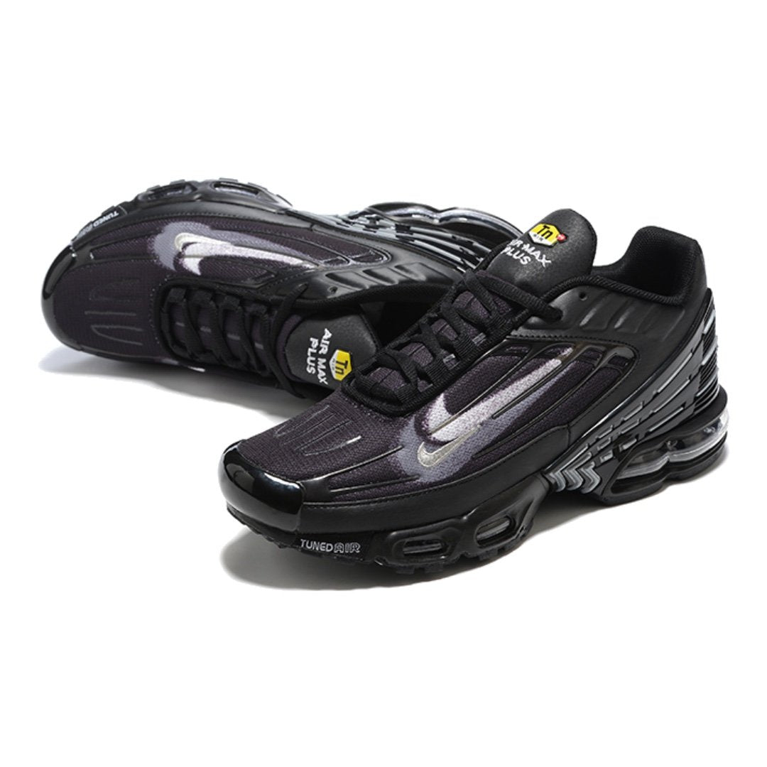 Nike Air Max Plus 3: Futuristische Sneaker mit Max Air Dämpfung für ultimativen Style