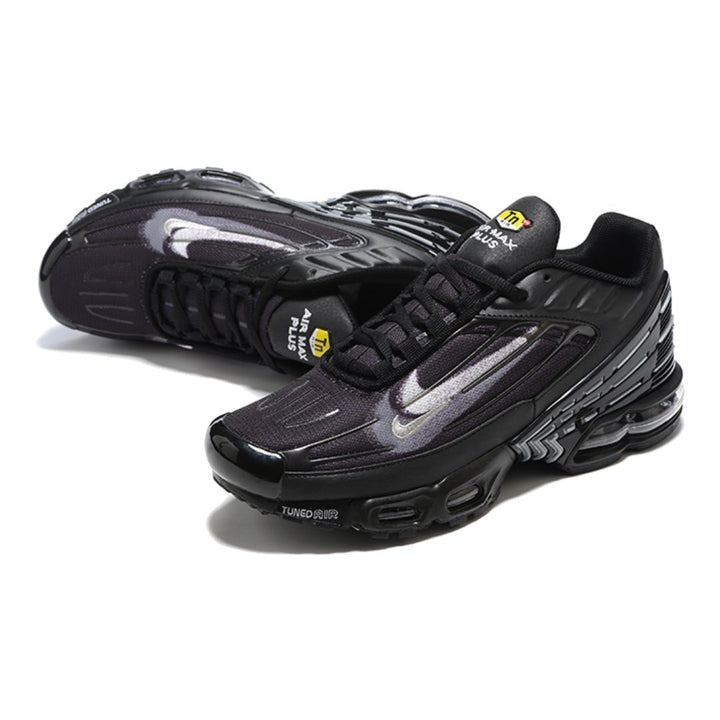 Nike Air Max Plus 3: Futuristische Sneaker mit Max Air Dämpfung für ultimativen Style