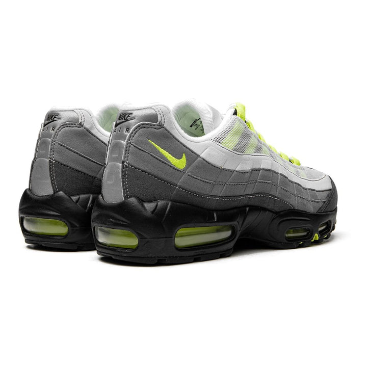 Nike Air Max 95 Damen Sneaker – Ikonischer Retro-Stil mit Sichtbarer Air Dämpfung