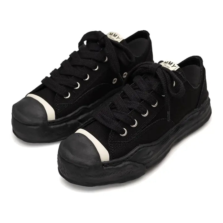Maison MIHARA YASUHIRO 'HANK' OG Sohle Canvas Low-Top Sneaker Schwarz Unisex