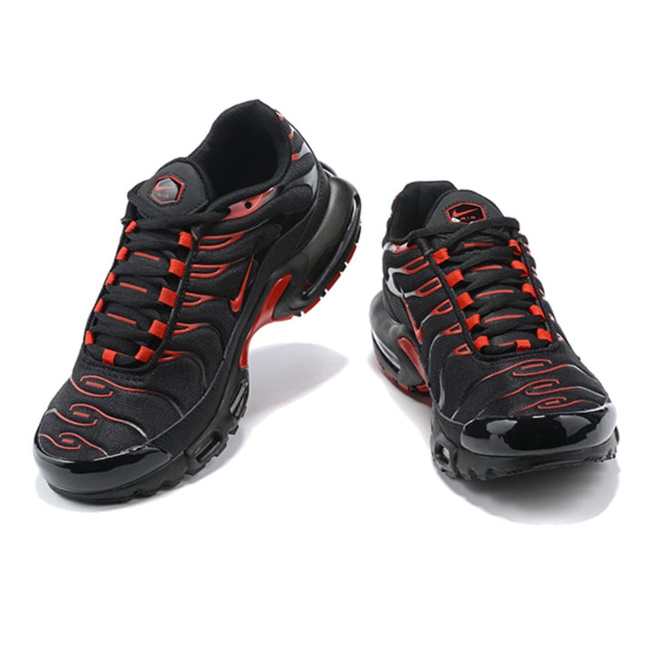 Nike Air Max Plus TN Sneaker: Tuned Air Dämpfung, Ikonisches Design, Ultimativer Komfort