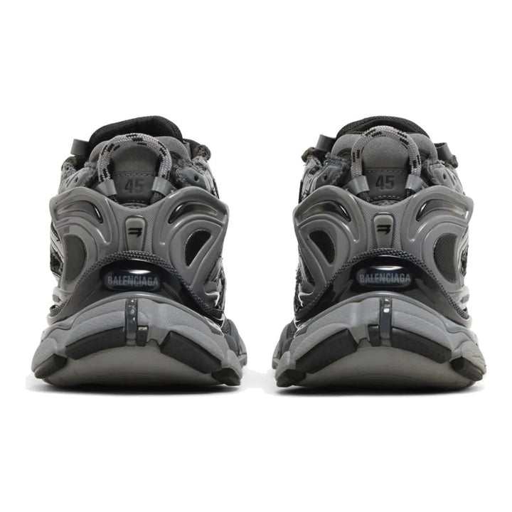 Balenciaga Runner Sneaker Dunkelgrau Schwarz: Stylisch, Mesh-Nylon, Abgenutzter Look
