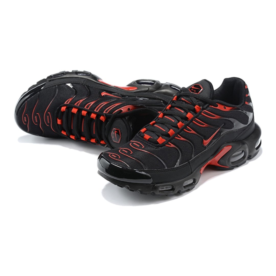 Nike Air Max Plus TN Sneaker: Tuned Air Dämpfung, Ikonisches Design, Ultimativer Komfort