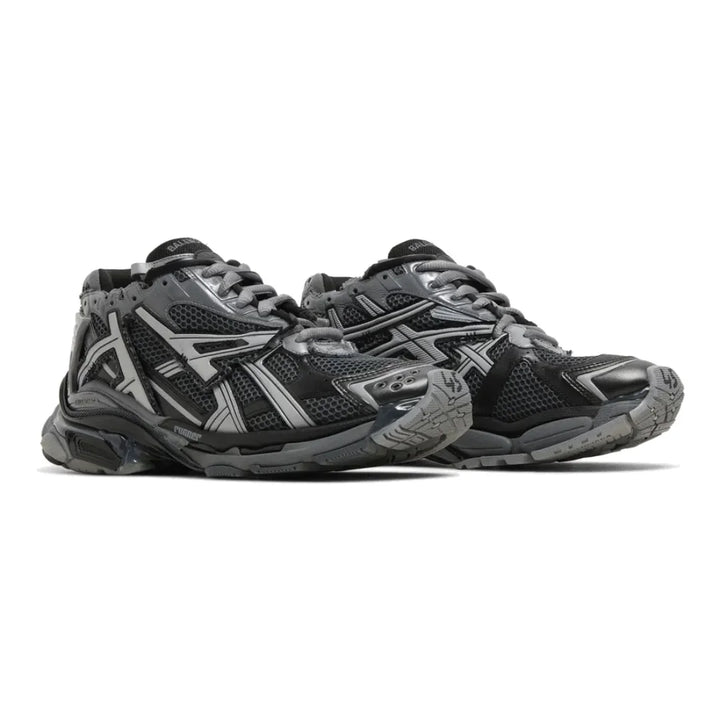 Balenciaga Runner Sneaker Dunkelgrau Schwarz: Stylisch, Mesh-Nylon, Abgenutzter Look