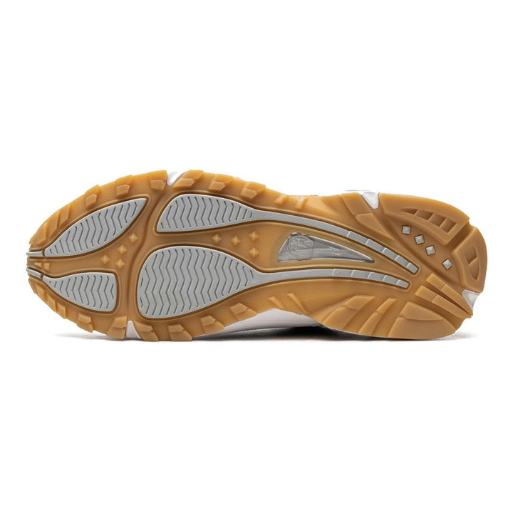 NOCTA x Nike Hot Step Air Terra Sneaker: Hellgrau 'Snakeskin' Edition