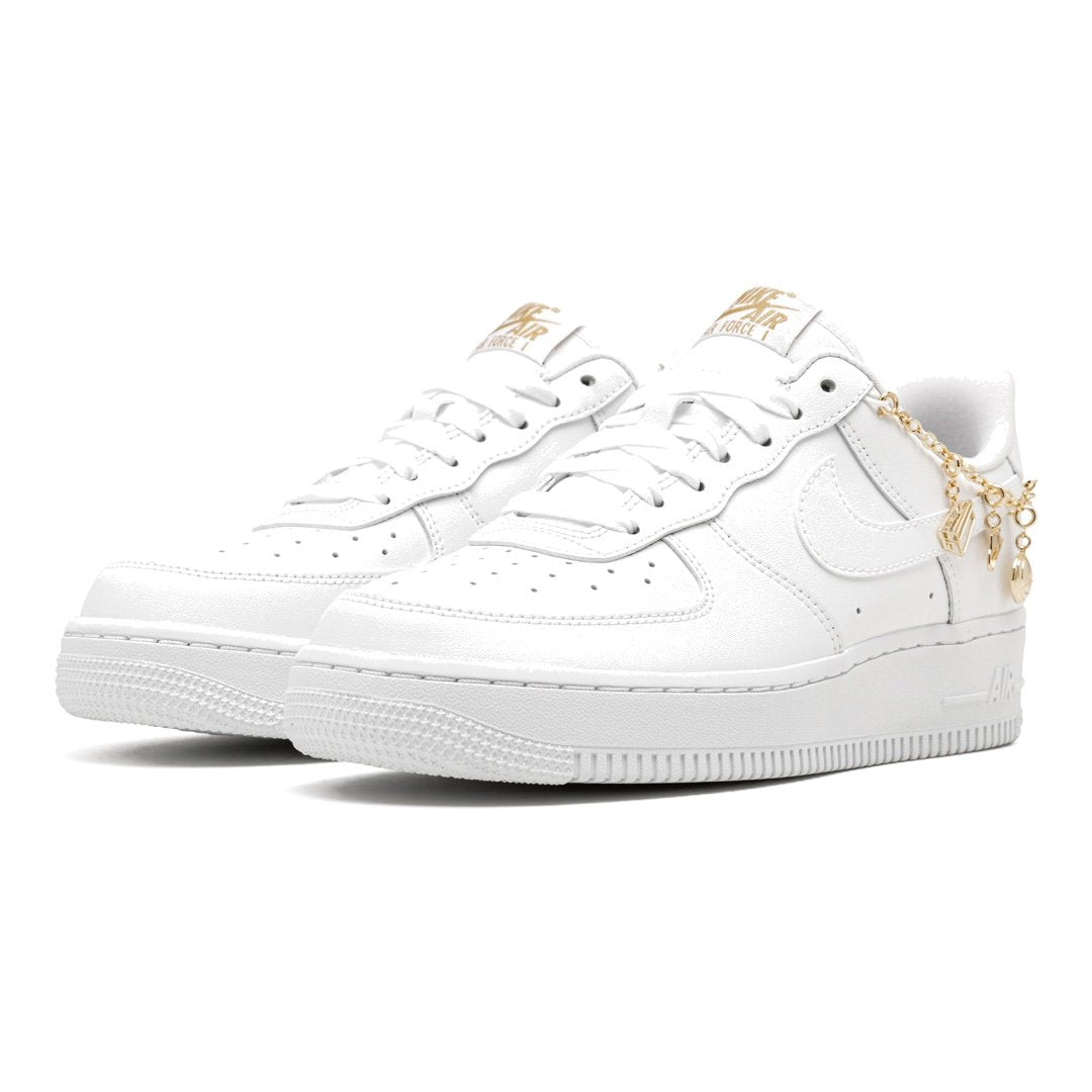 Nike Air Force 1 '07 LX 'Lucky Charms' Weiß Gold Kette Premium Sneaker