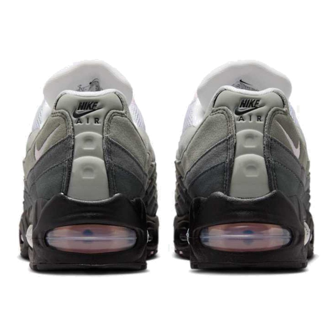 Nike Air Max 95: Stilvolle Sneaker mit Max Air Dämpfung und Wildleder-Overlays