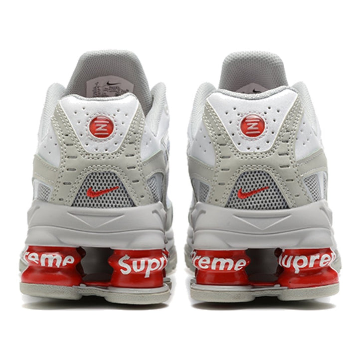 Nike Shox Ride 2 SP Supreme Schwarzer Komfort Sneaker mit reflektierenden Details