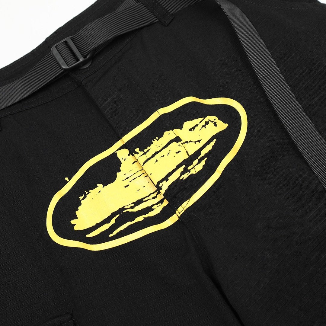 Corteiz Cargo Shorts Schwarz Gelb – Robuste Streetwear für den urbanen Look