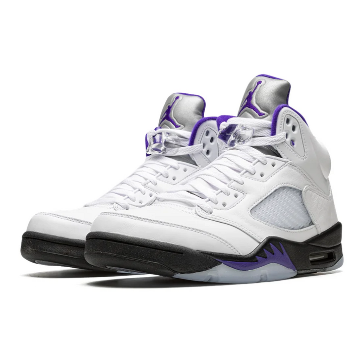 Air Jordan 5 Retro Concord Sneaker: Ikonischer Stil, Premium-Leder, Violette Akzente